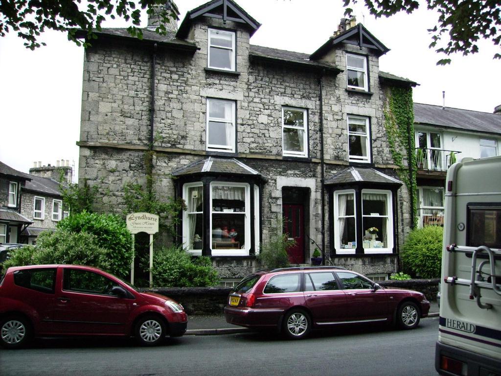 Lyndhurst Guest House Kendal Exterior photo